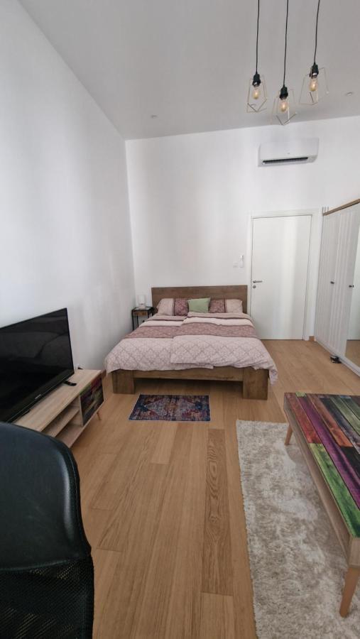 Chika Apartment Rijeka Exterior foto